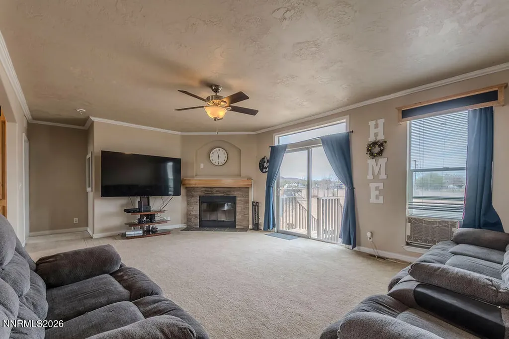 3455 Cypress Silver Springs NV 89429