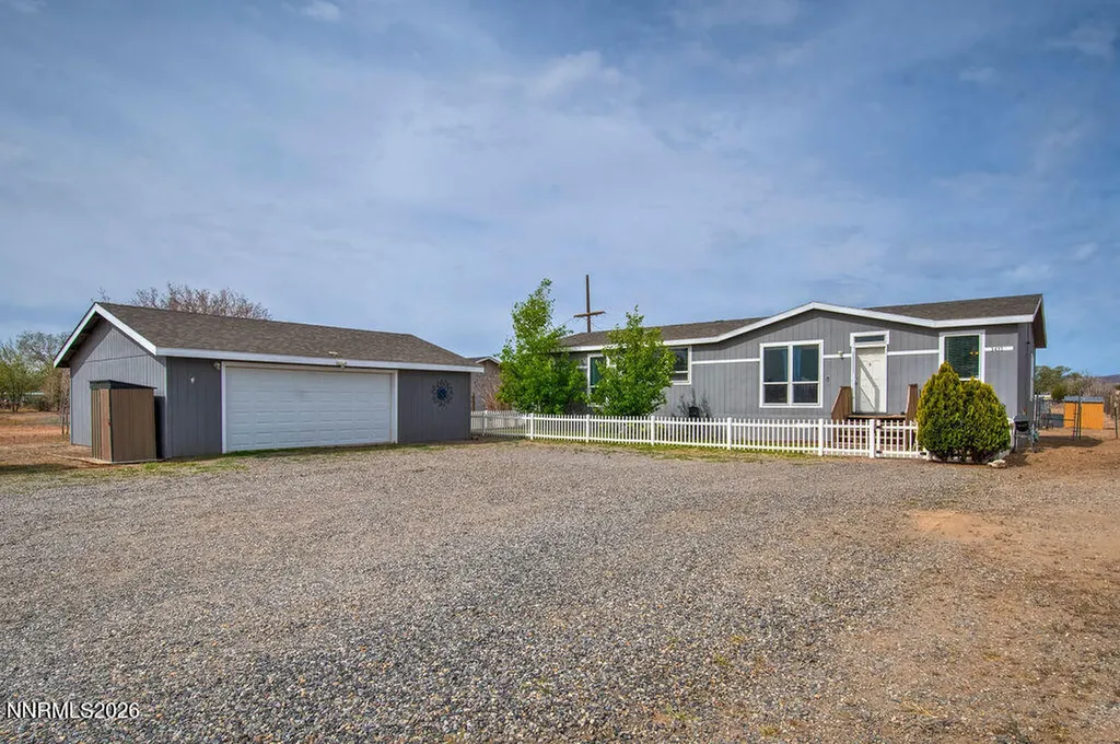 3455 Cypress Silver Springs NV 89429