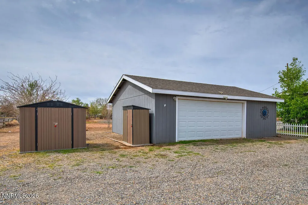 3455 Cypress Silver Springs NV 89429