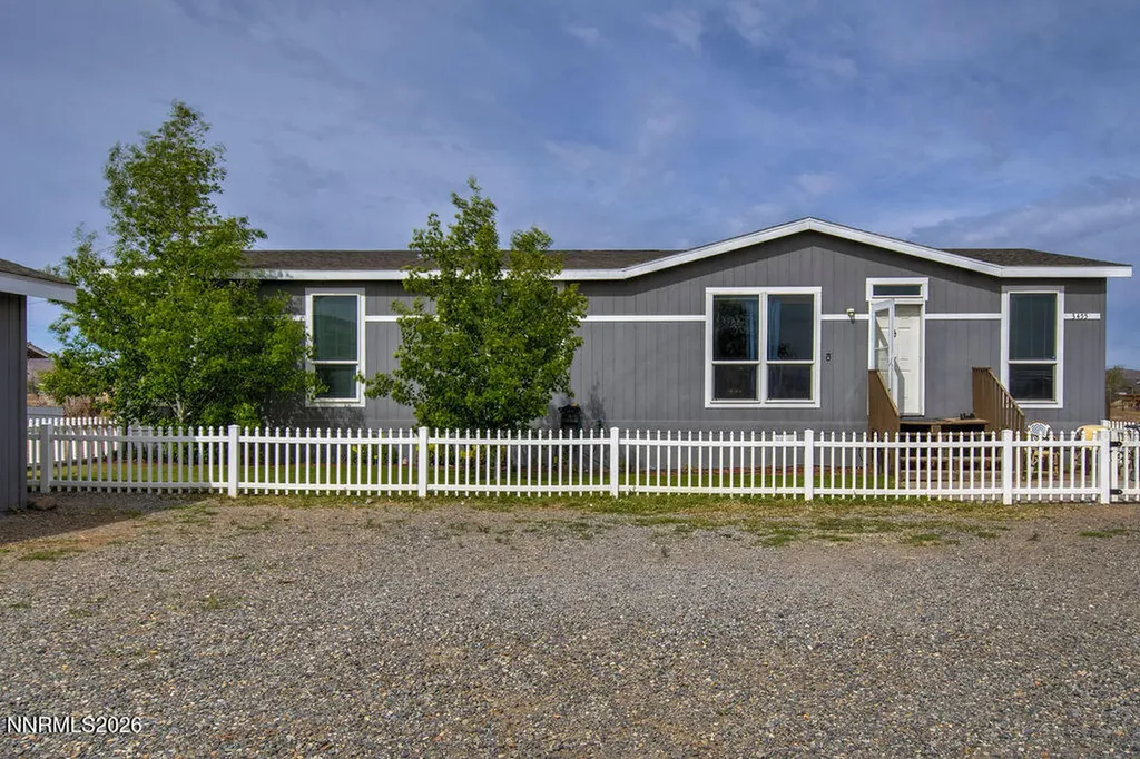 3455 Cypress Silver Springs NV 89429