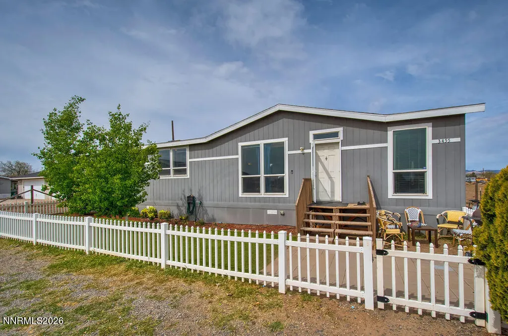 3455 Cypress Silver Springs NV 89429