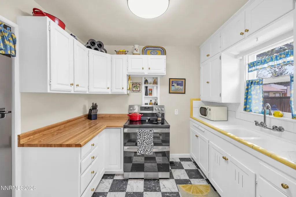 1671 Ordway Reno NV 89509