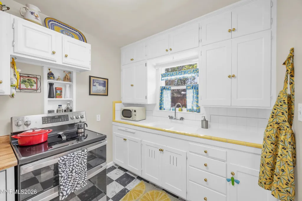 1671 Ordway Reno NV 89509