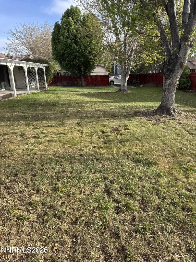 3503 Candelaria Sparks NV 89434