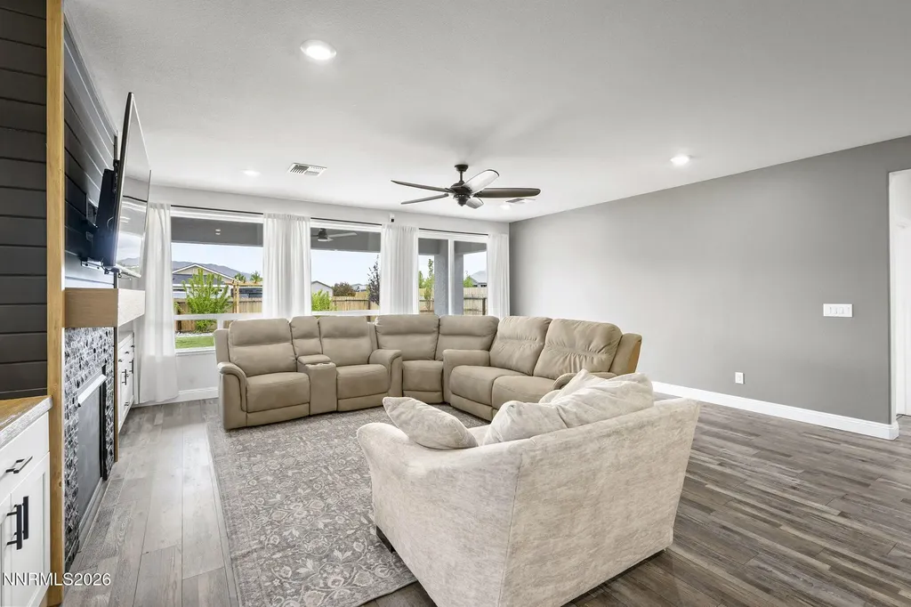 1115 Iron King Spanish Springs NV 89441