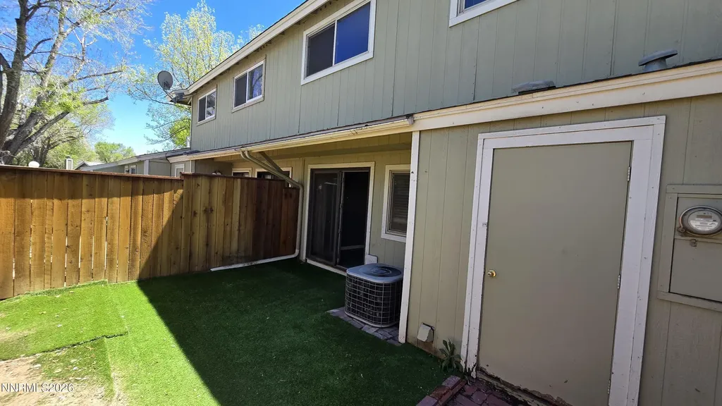 909 Mesa Ridge Sparks NV 89434
