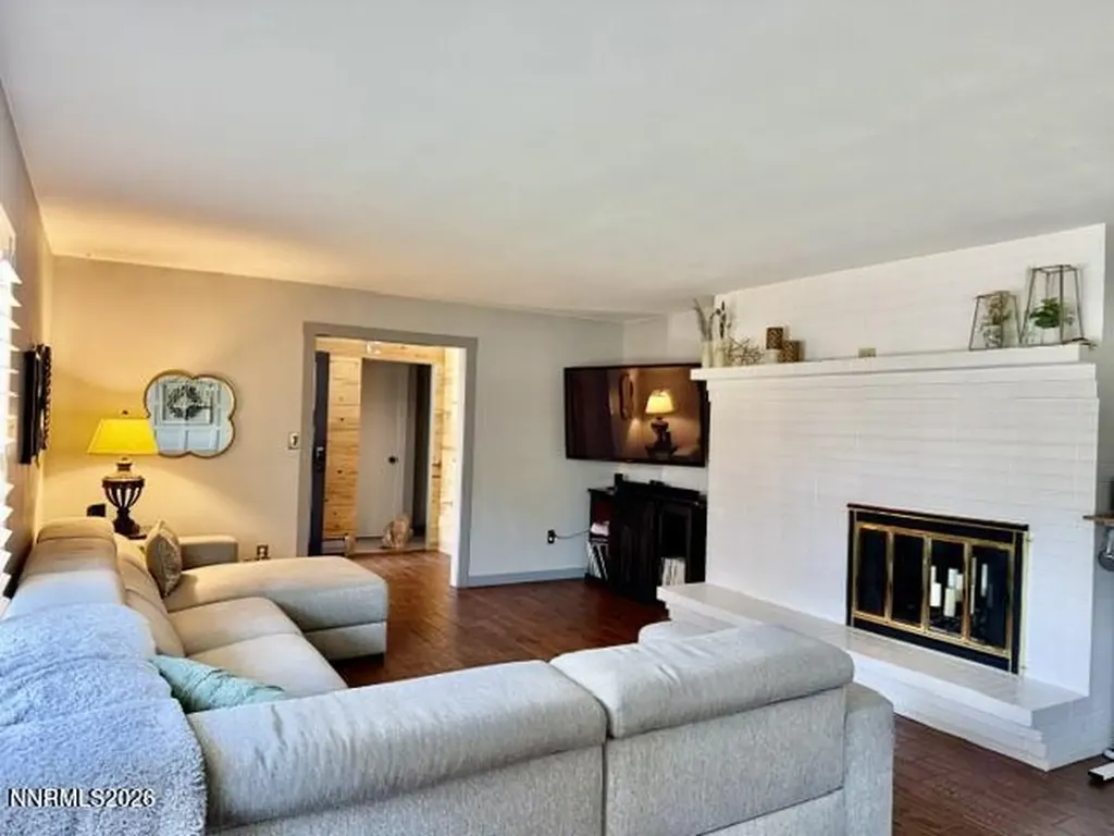 1588 Eighth Street Minden NV 89423