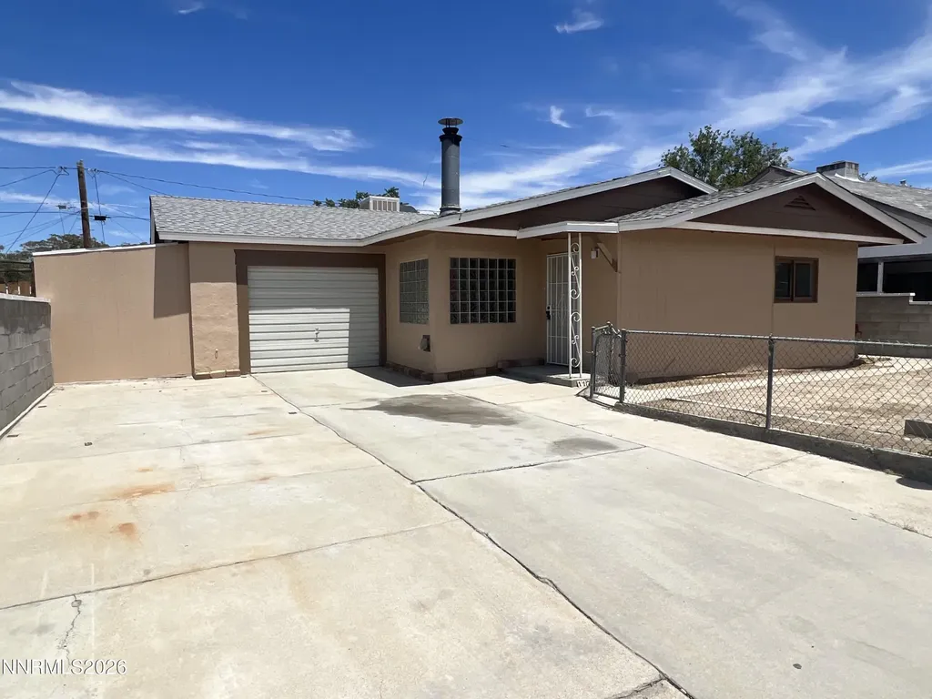 117 4th Hawthorne NV 89415