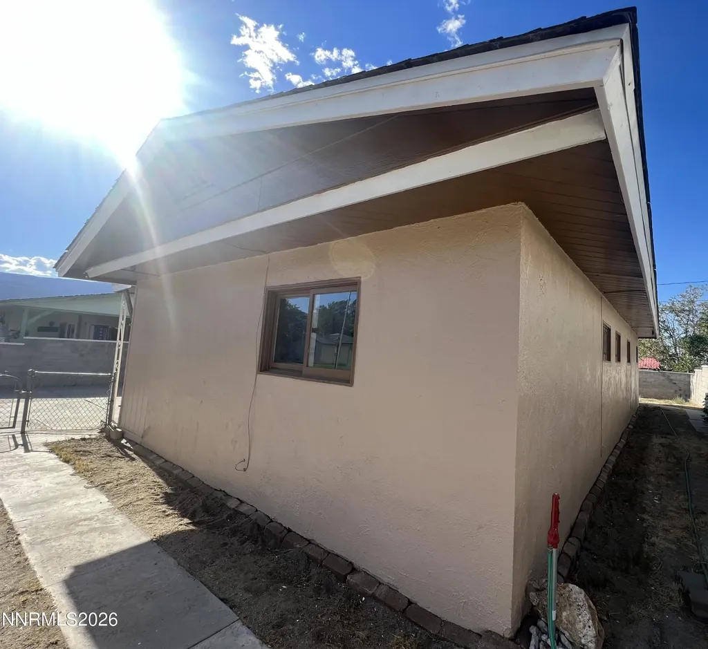 117 4th Hawthorne NV 89415