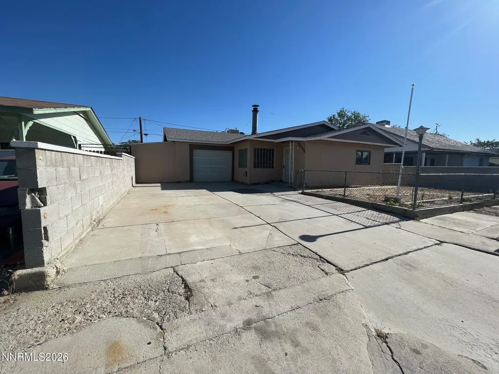 117 4th Hawthorne NV 89415
