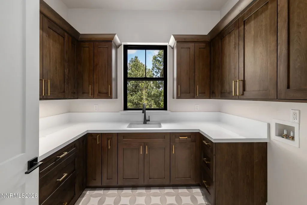5765 Florimont Reno NV 89511