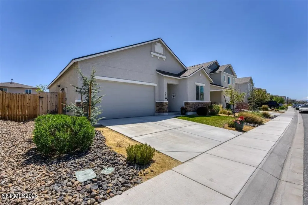 6738 Coyote Call Sparks NV 89436