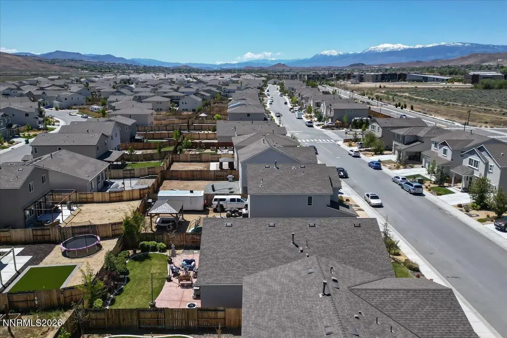 6738 Coyote Call Sparks NV 89436