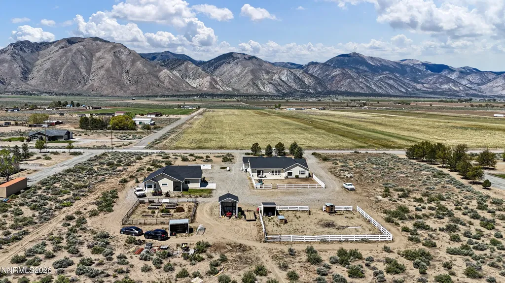 60 Hawk View Wellington NV 89444