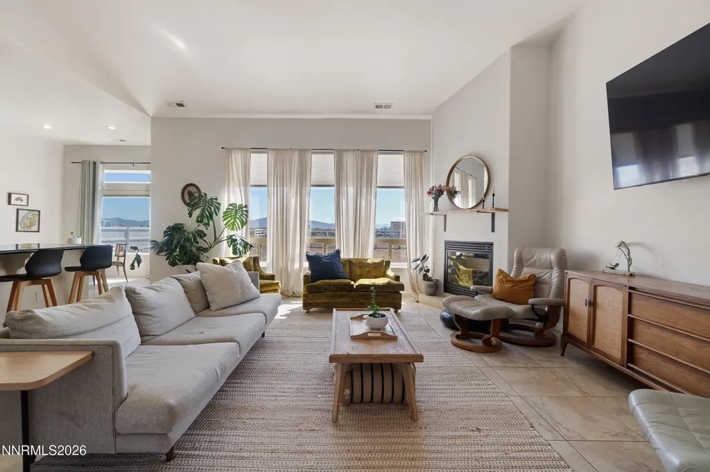 60 Hawk View Wellington NV 89444