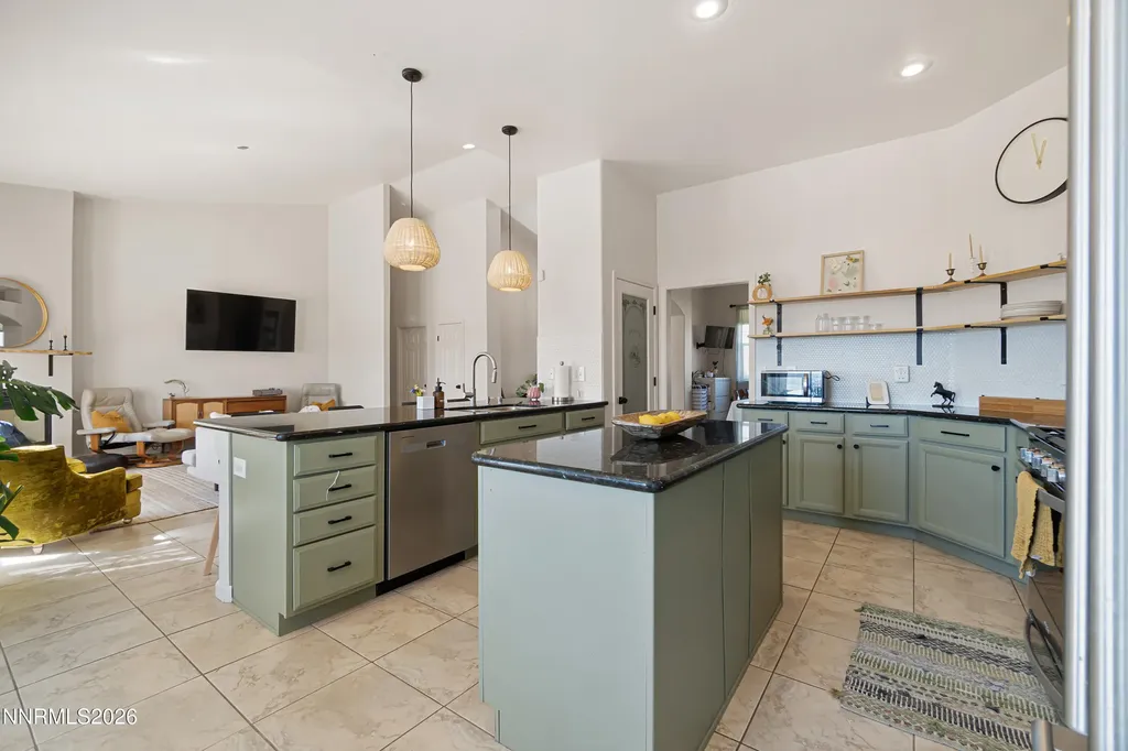 60 Hawk View Wellington NV 89444