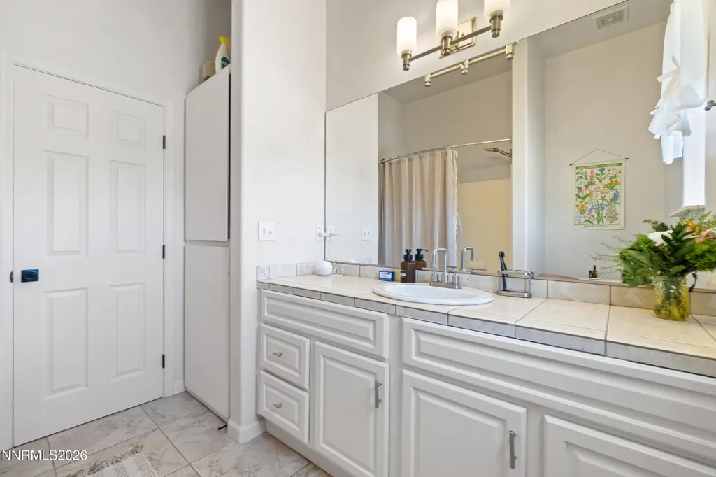 60 Hawk View Wellington NV 89444