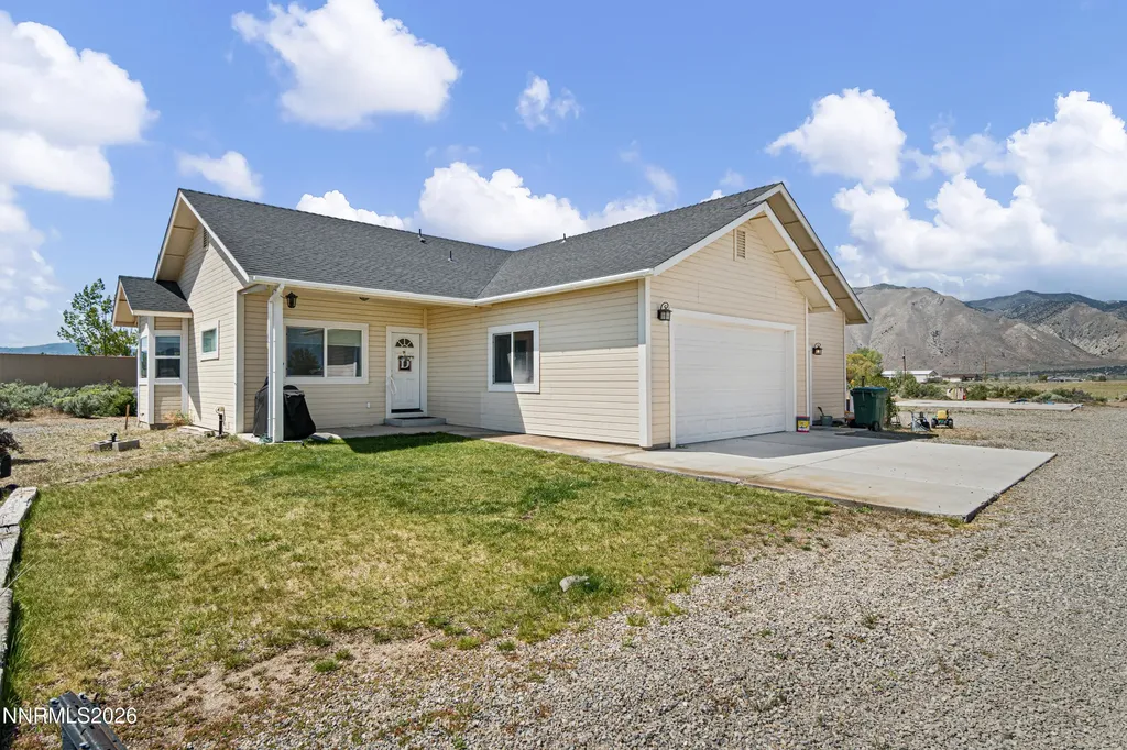 60 Hawk View Wellington NV 89444