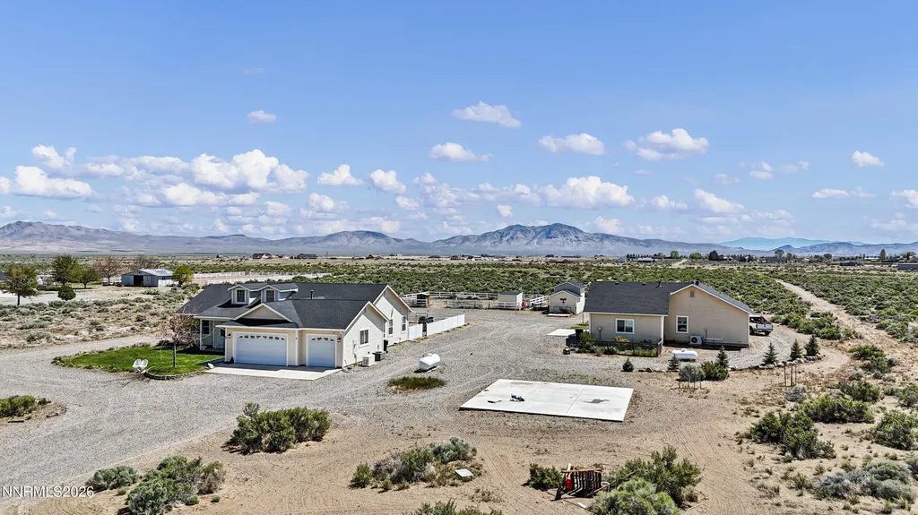 60 Hawk View Wellington NV 89444