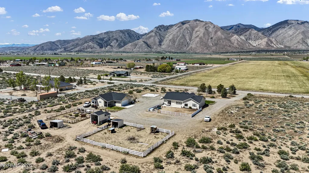60 Hawk View Wellington NV 89444