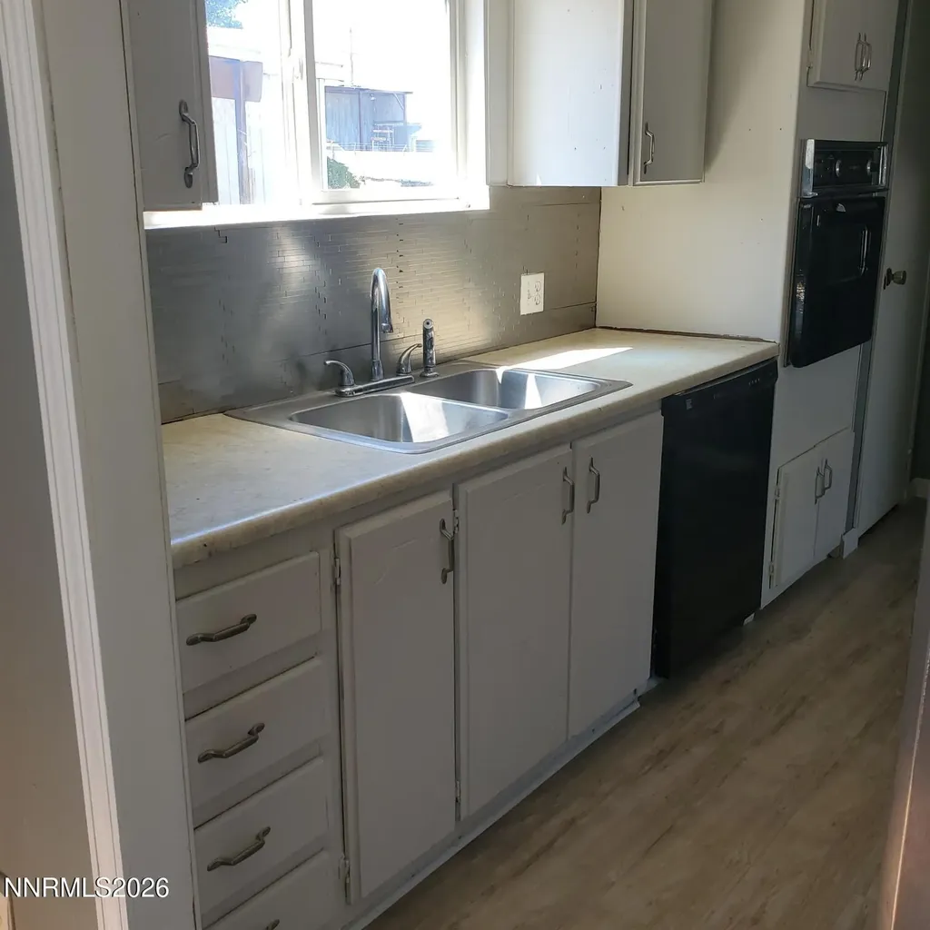 440 N Hawthorne NV 89415