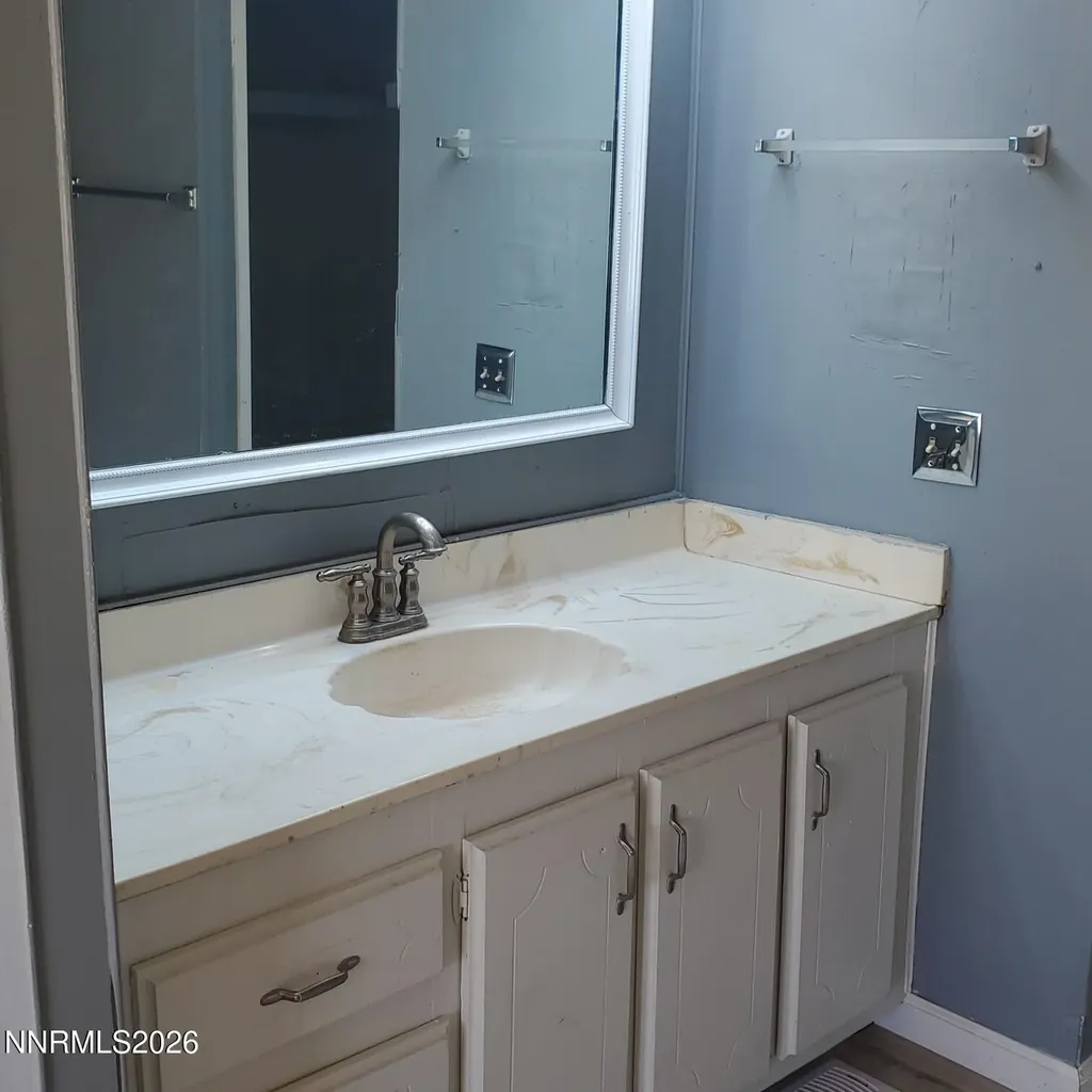 440 N Hawthorne NV 89415
