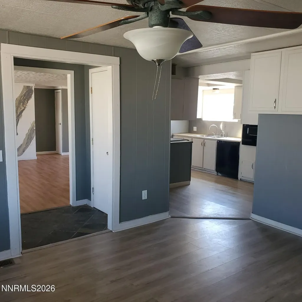 440 N Hawthorne NV 89415