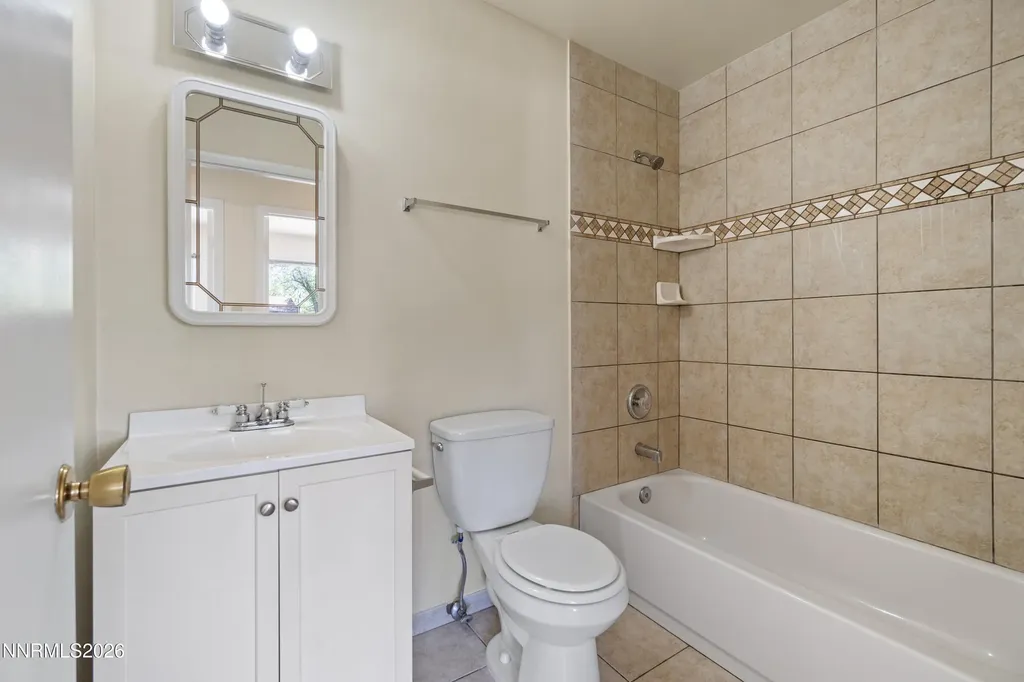 1468 Langley Gardnerville NV 89460