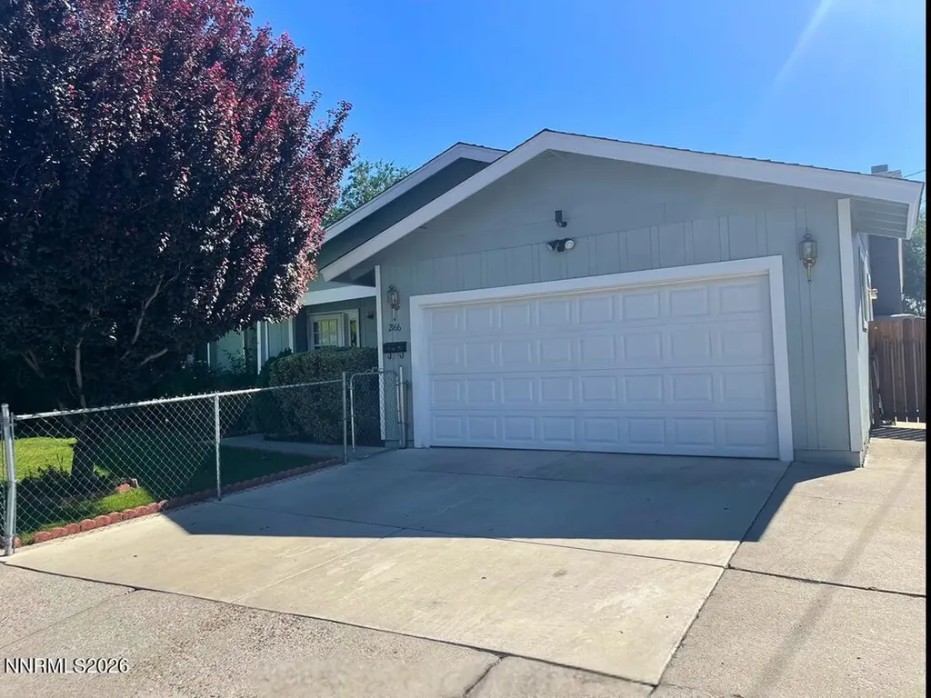 2166 Edgemar Reno NV 89512