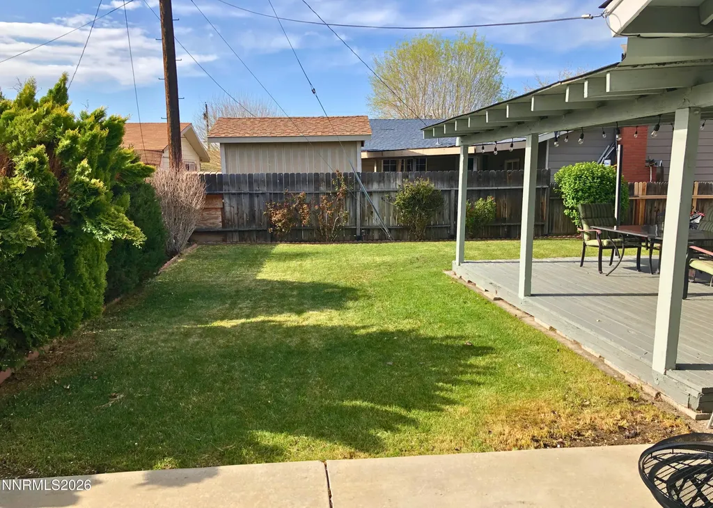 2166 Edgemar Reno NV 89512