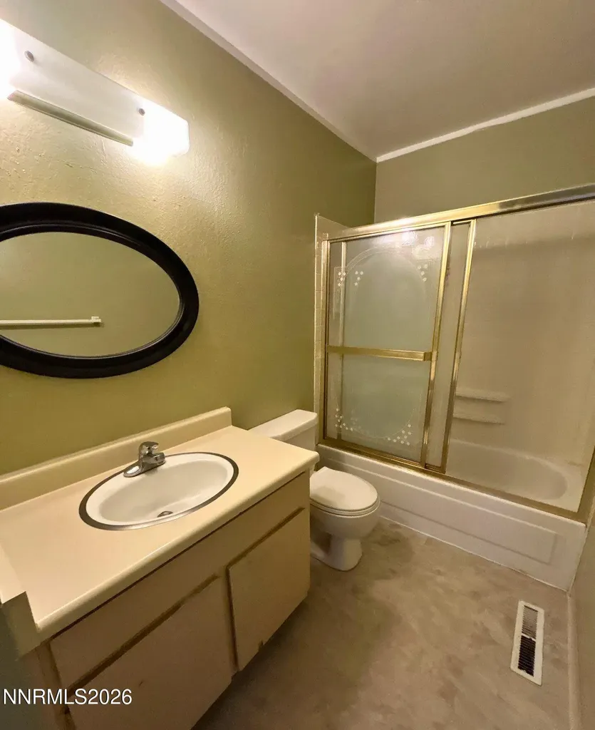 2166 Edgemar Reno NV 89512