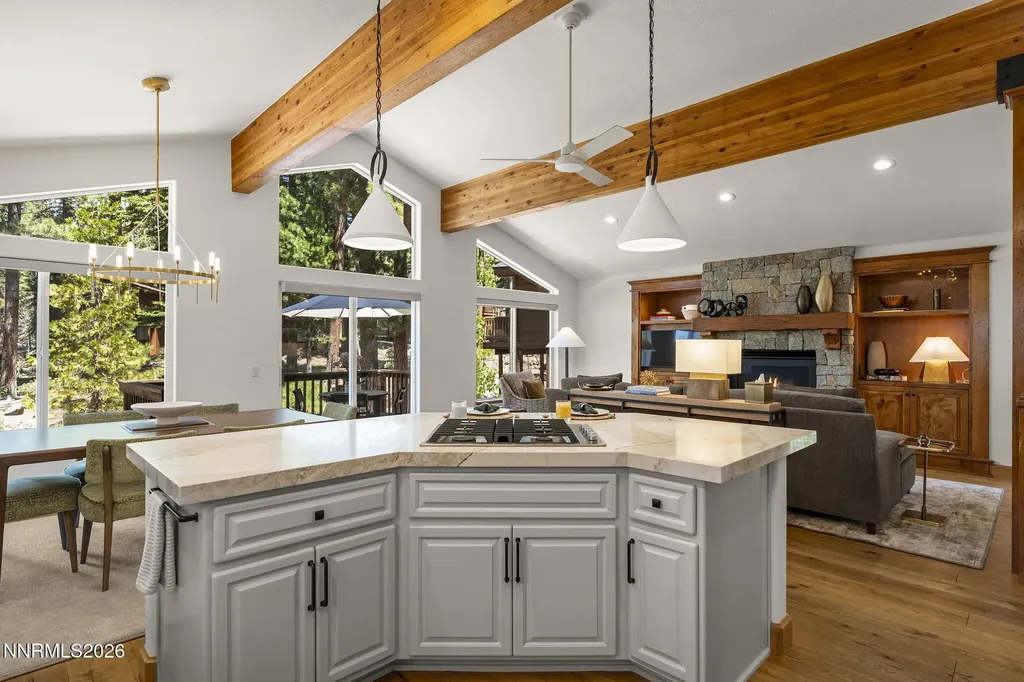 198 Country Club Incline Village NV 89451