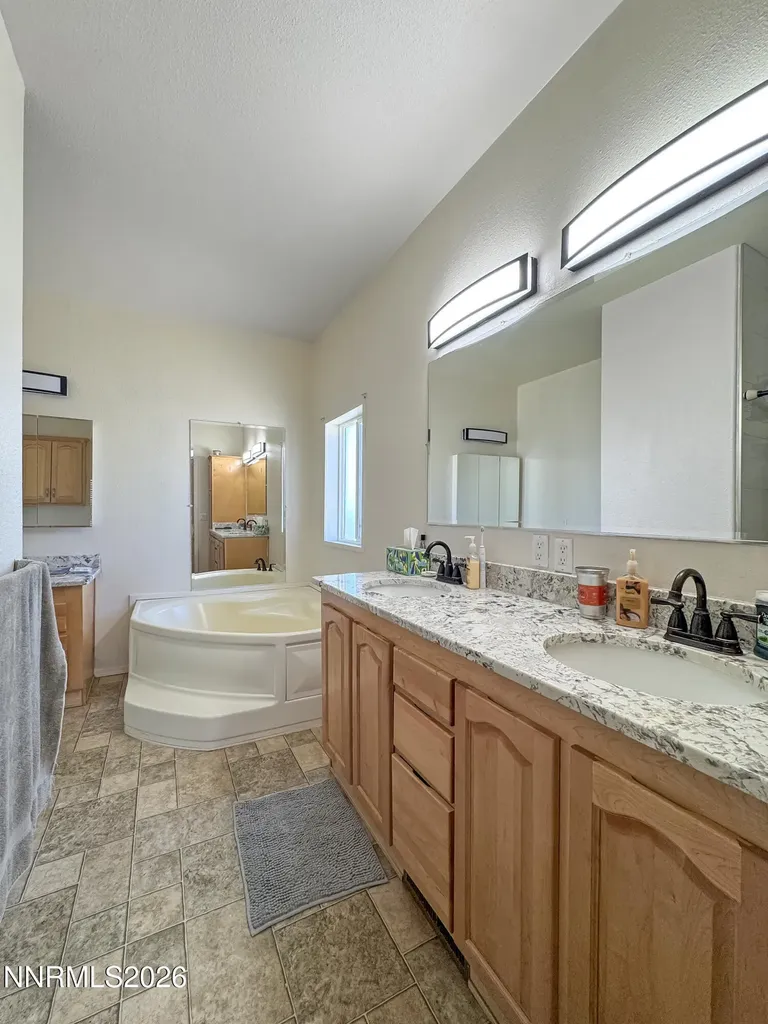 10140 Reins Winnemucca NV 89445
