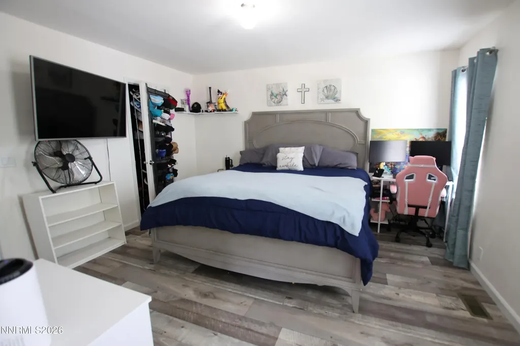 210 Chateau Yerington NV 89447