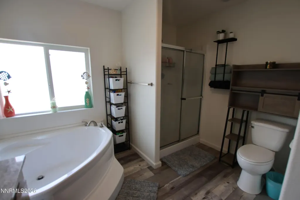 210 Chateau Yerington NV 89447