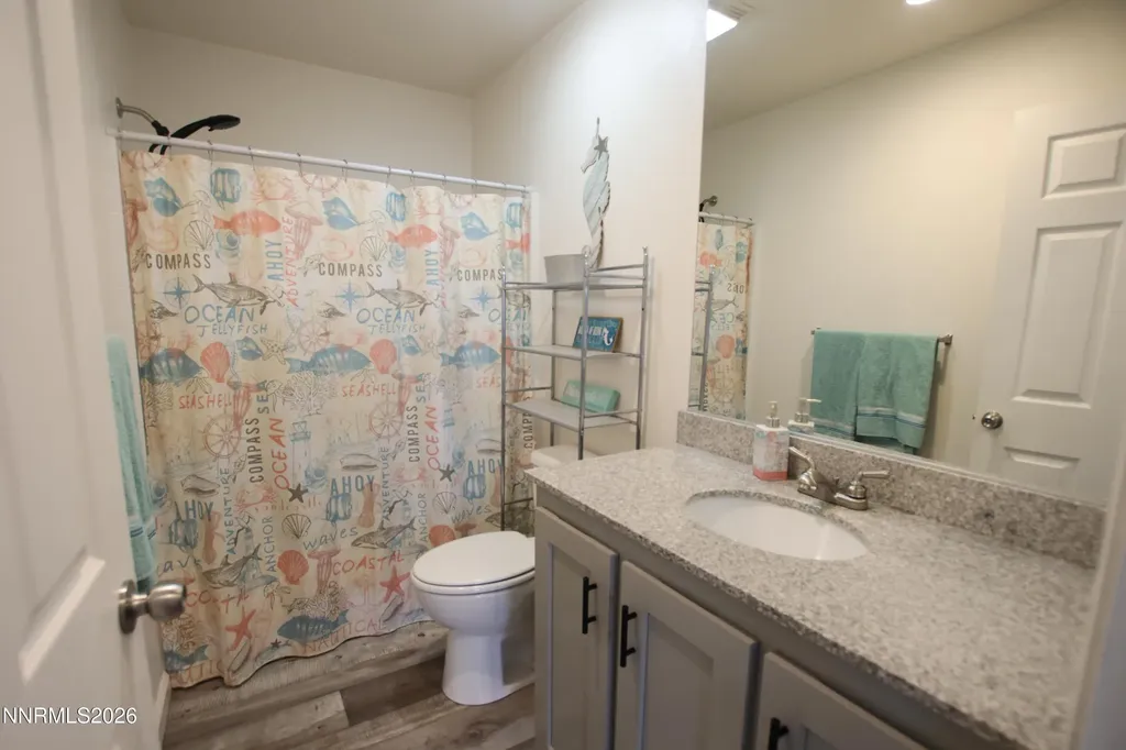 210 Chateau Yerington NV 89447