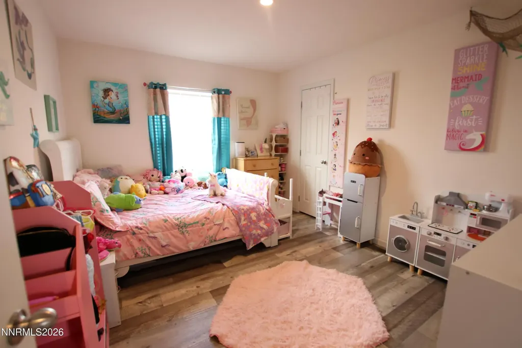 210 Chateau Yerington NV 89447