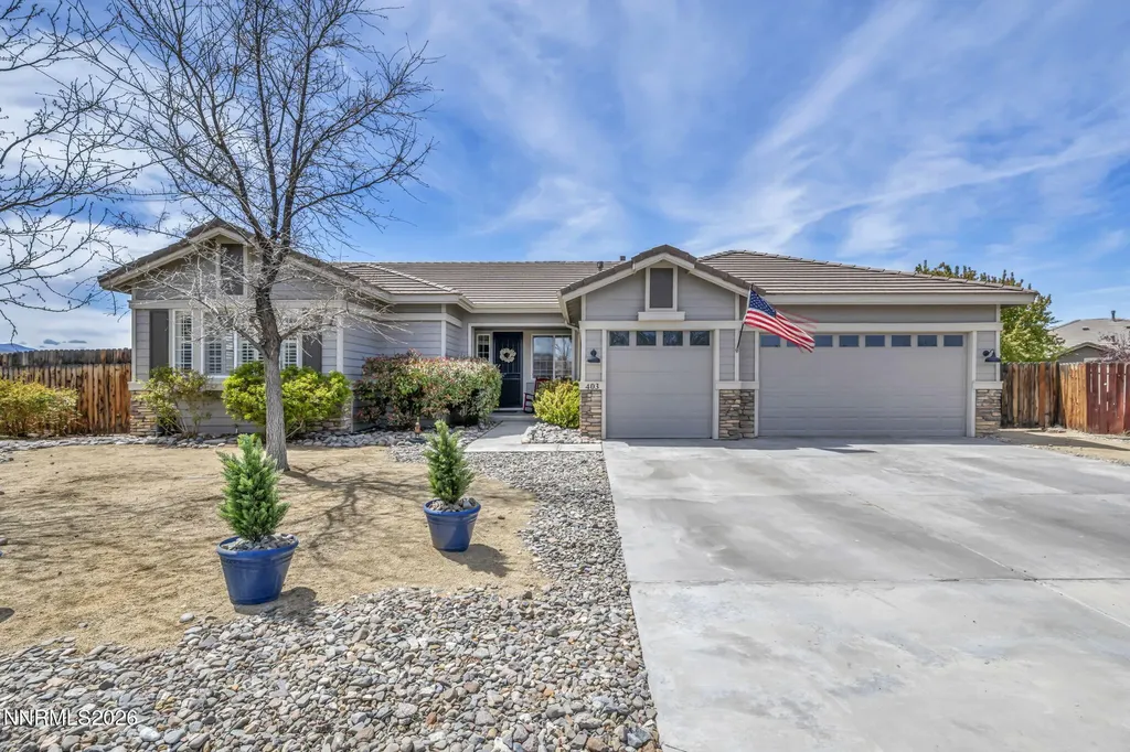403 St George's Dayton NV 89403