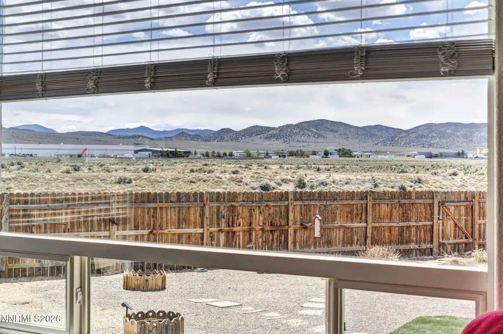 403 St George's Dayton NV 89403