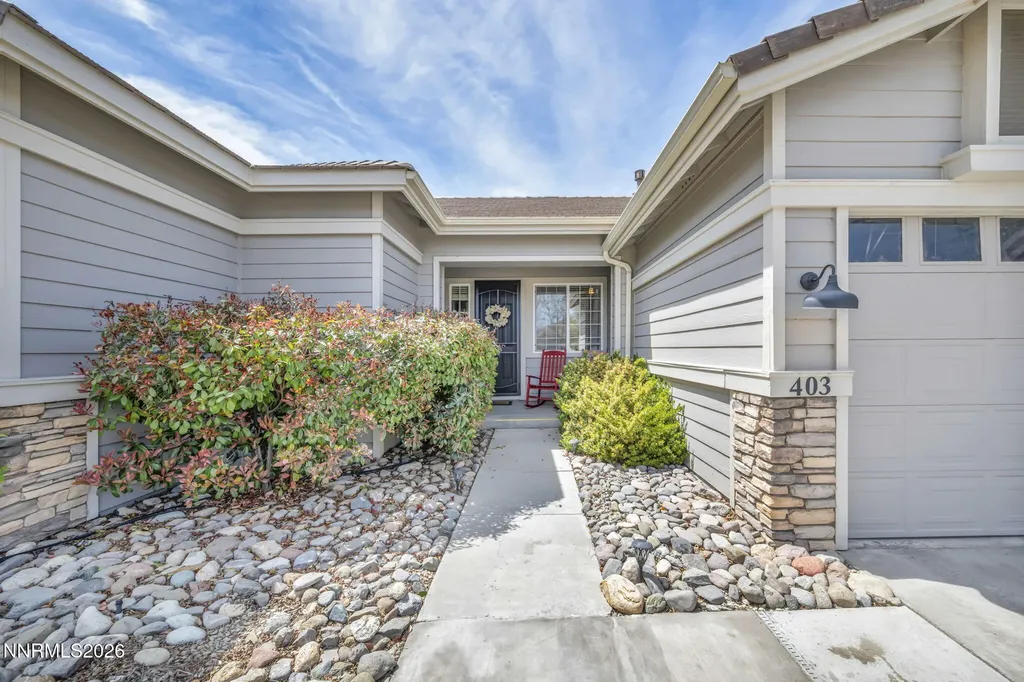 403 St George's Dayton NV 89403