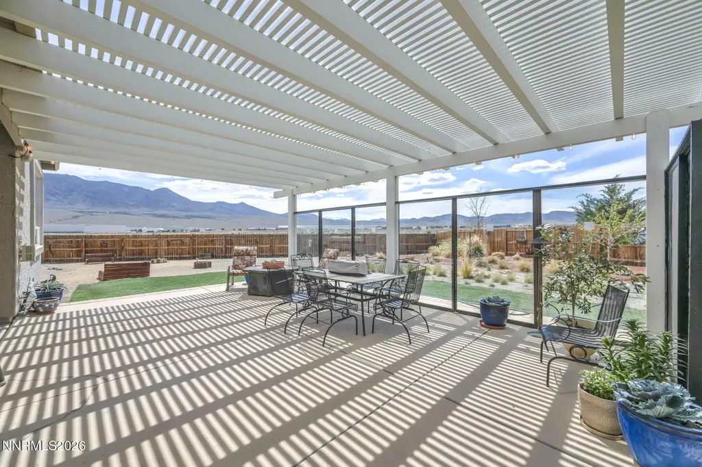 403 St George's Dayton NV 89403