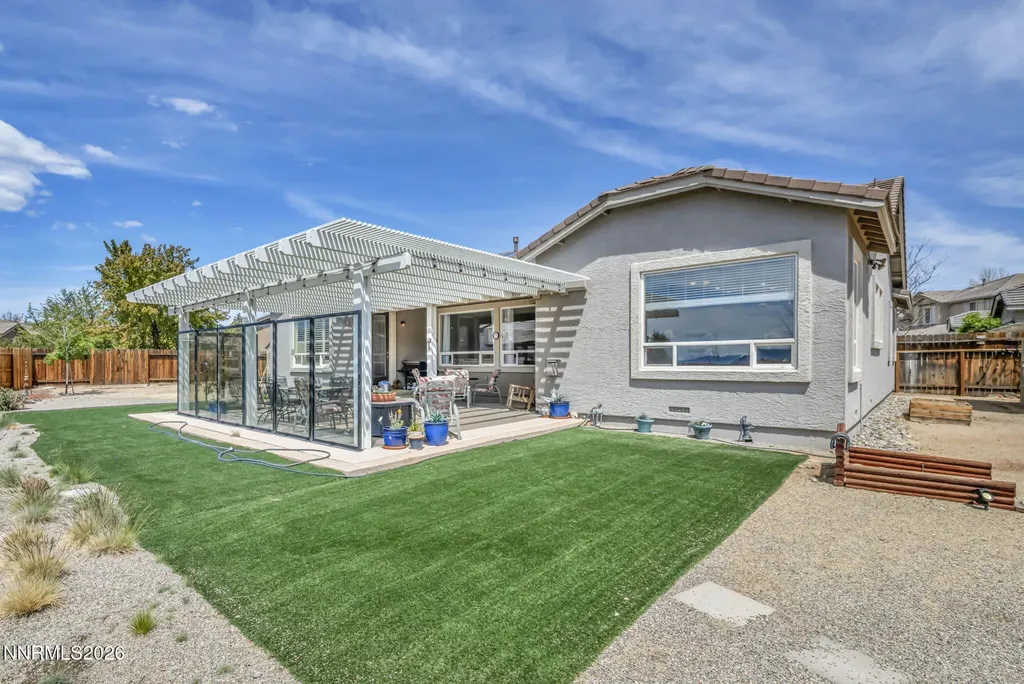 403 St George's Dayton NV 89403
