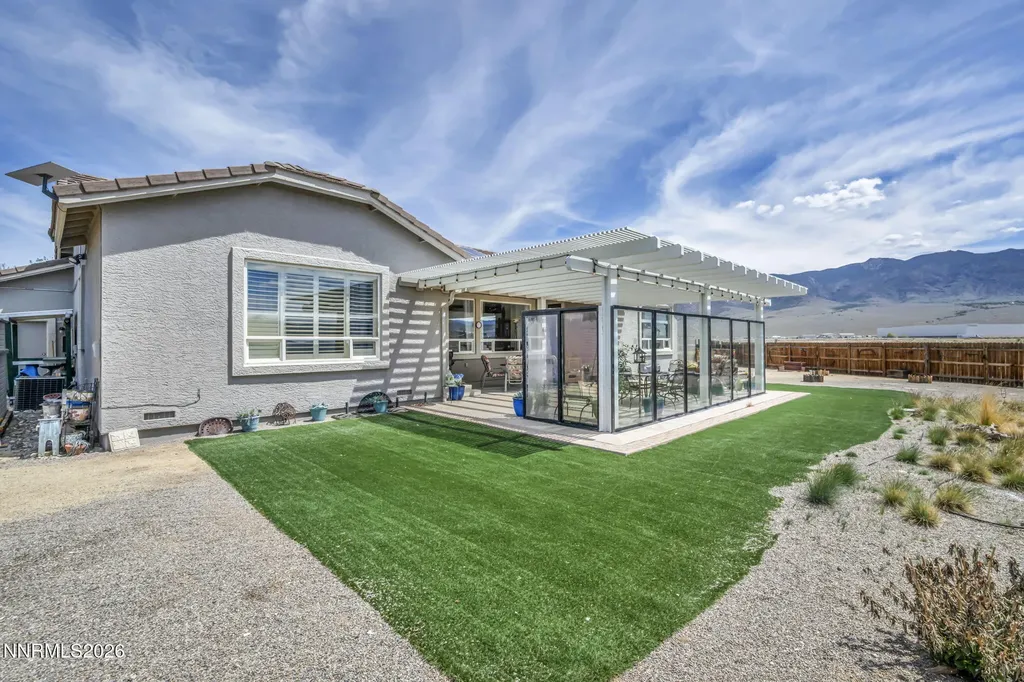 403 St George's Dayton NV 89403