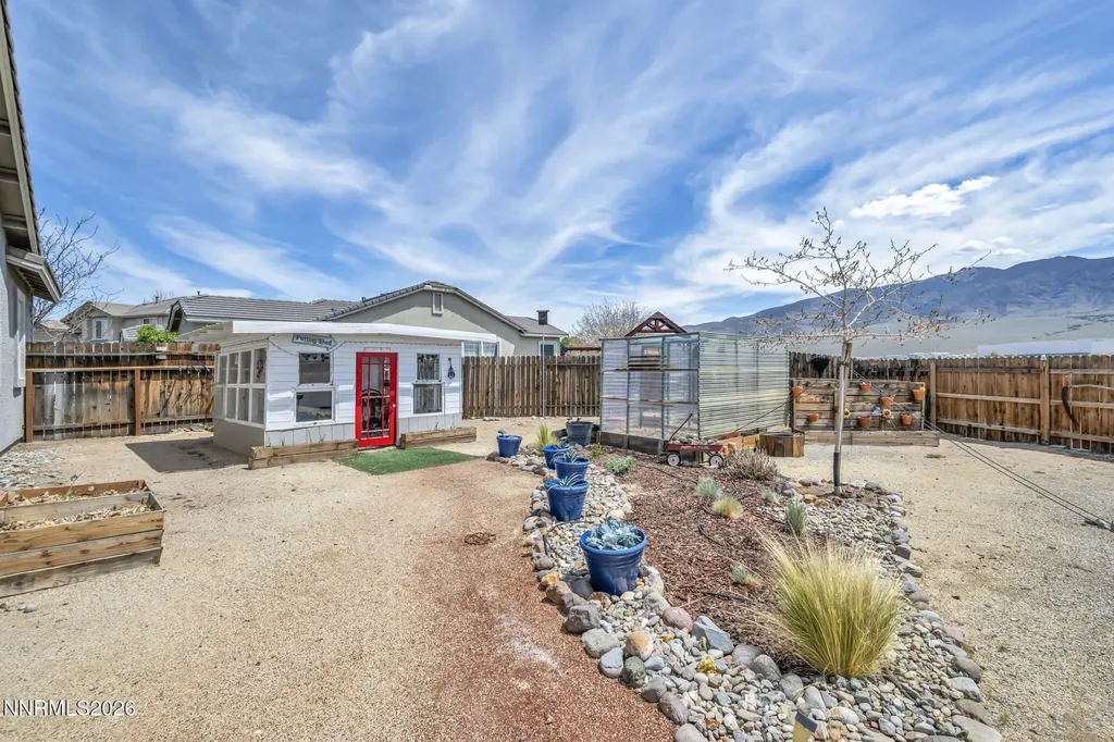 403 St George's Dayton NV 89403
