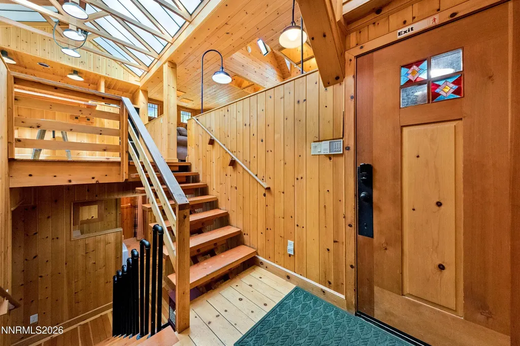 706 Gary Stateline NV 89449