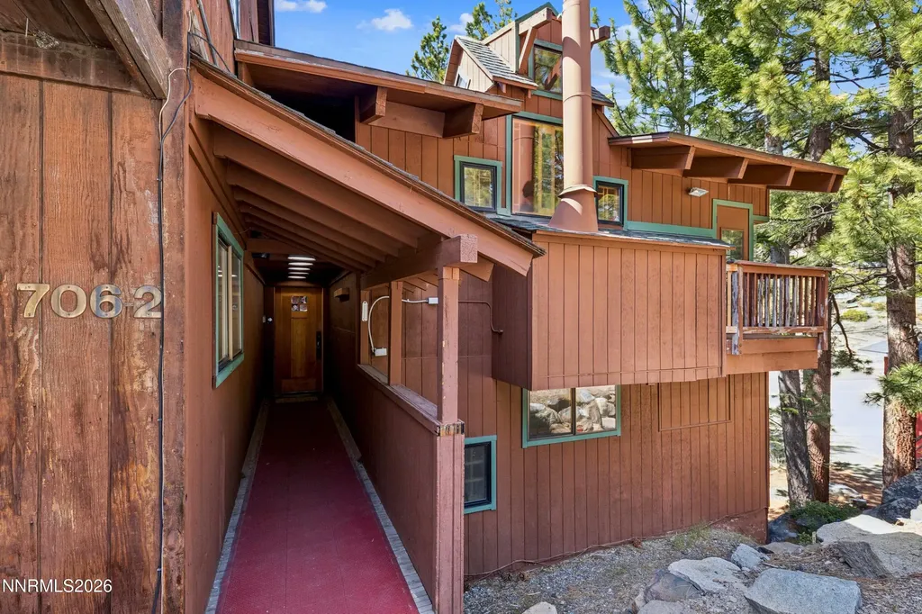 706 Gary Stateline NV 89449