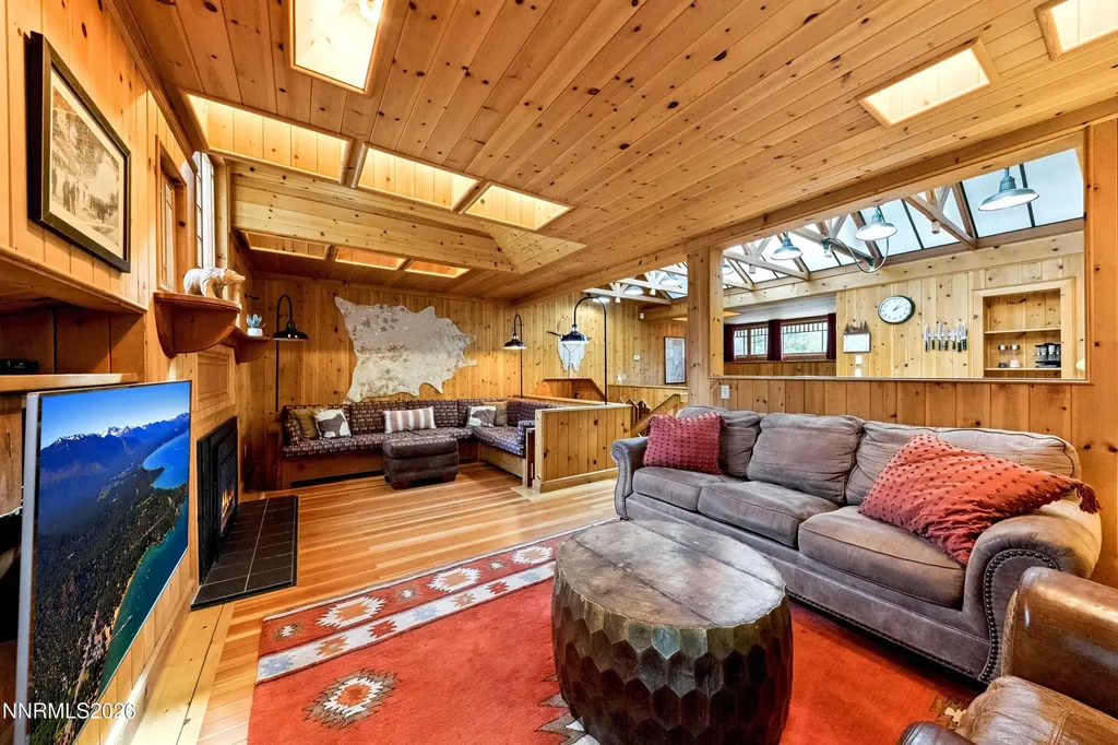 706 Gary Stateline NV 89449
