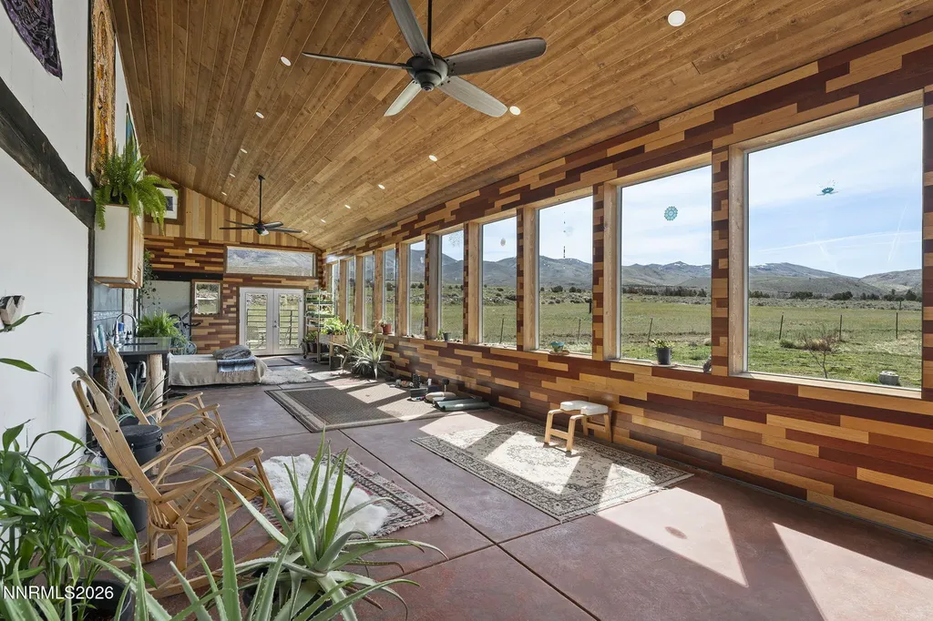 3048 Robison Gardnerville NV 89410