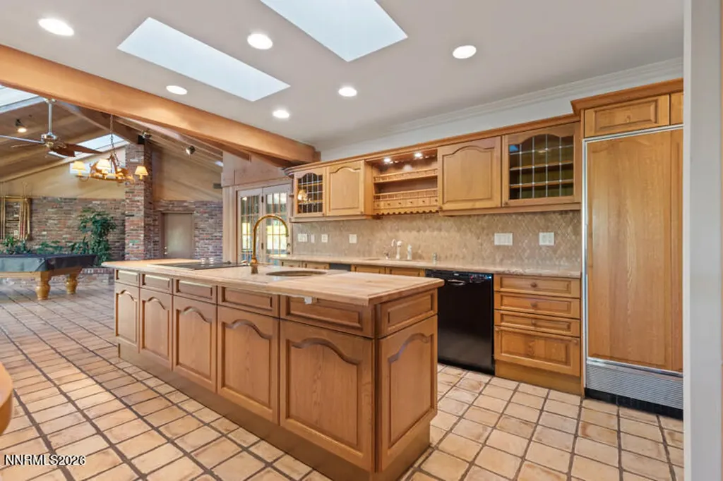 1880 Meadowview Reno NV 89509