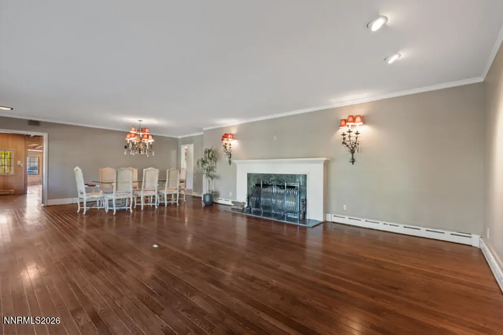 1880 Meadowview Reno NV 89509